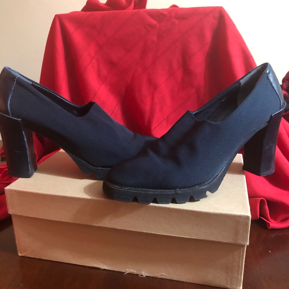Women’s Donald J Pliner - Picture 5 of 5